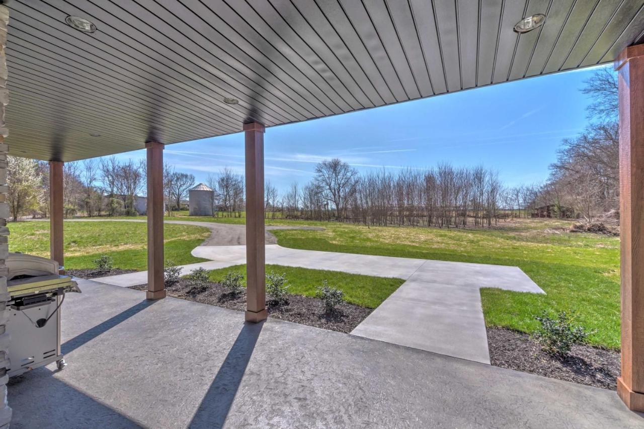 Upscale And Quiet Paducah Retreat On 15 Acres! Villa Bagian luar foto