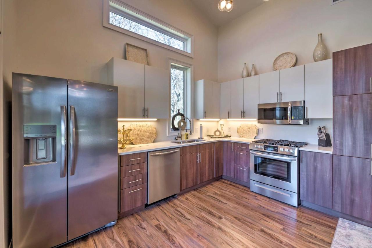 Upscale And Quiet Paducah Retreat On 15 Acres! Villa Bagian luar foto